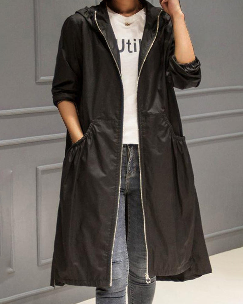 Victoria | Eleganter Statement-Trenchcoat mit Plissees