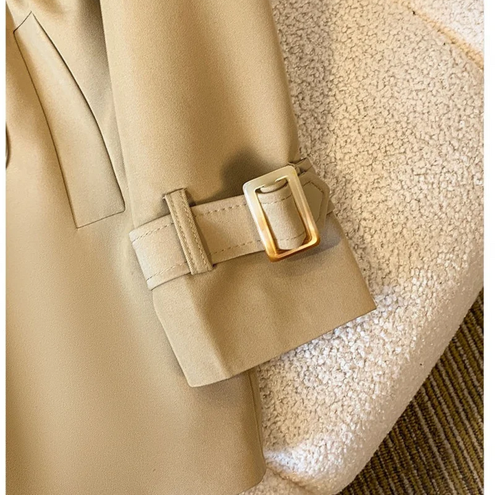 Seraphina | Trenchcoat mit elegantem Detaildesign und herbstlicher Silhouette