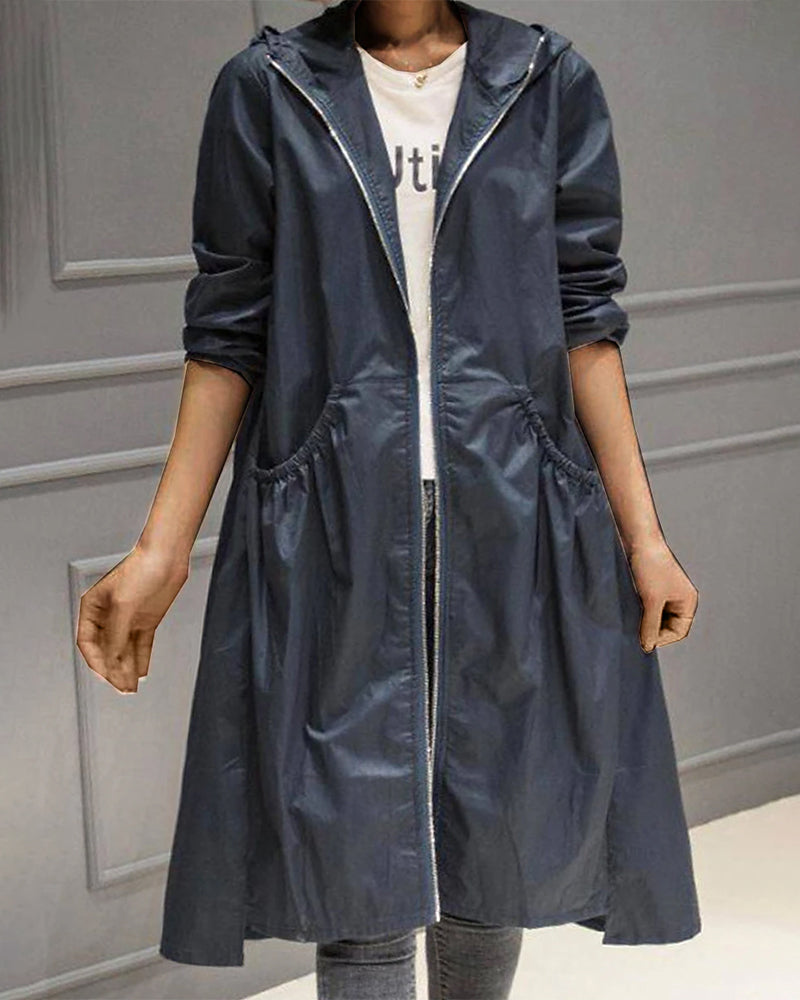 Victoria | Eleganter Statement-Trenchcoat mit Plissees